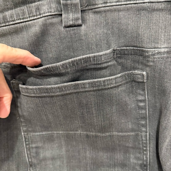 Duluth Trading Co Ballroom Double Flex Jeans Straight Leg Grey Men’s 42x30 - Picture 3 of 15